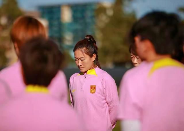 年轻老师伦理隔壁