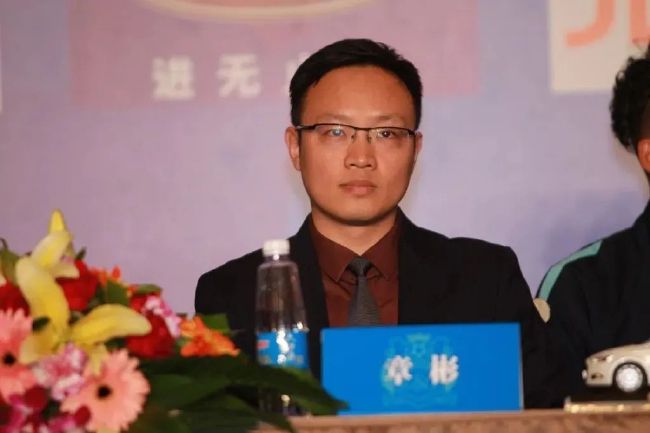 她奶好大水那么多还紧