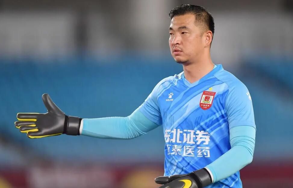 我裸着双乳你捏