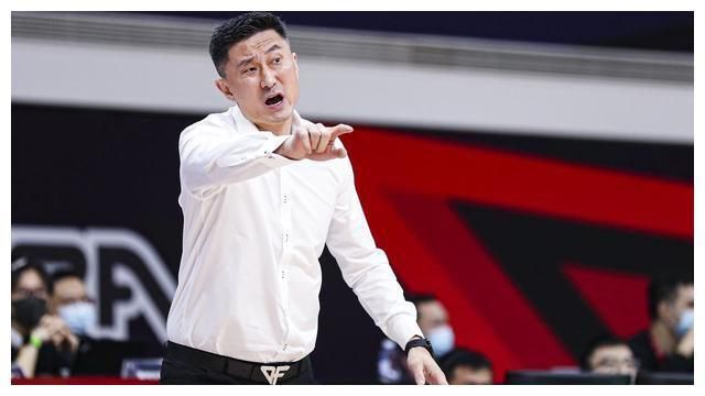 直播的新人上任