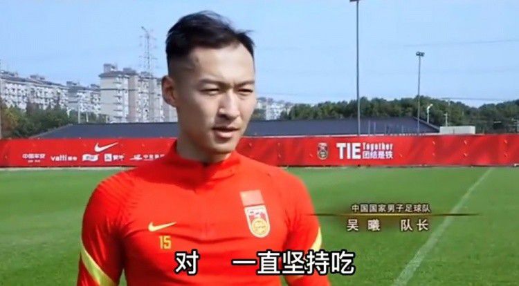 黄头发的姐姐