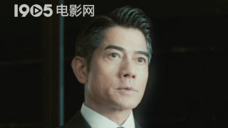 年轻女演员